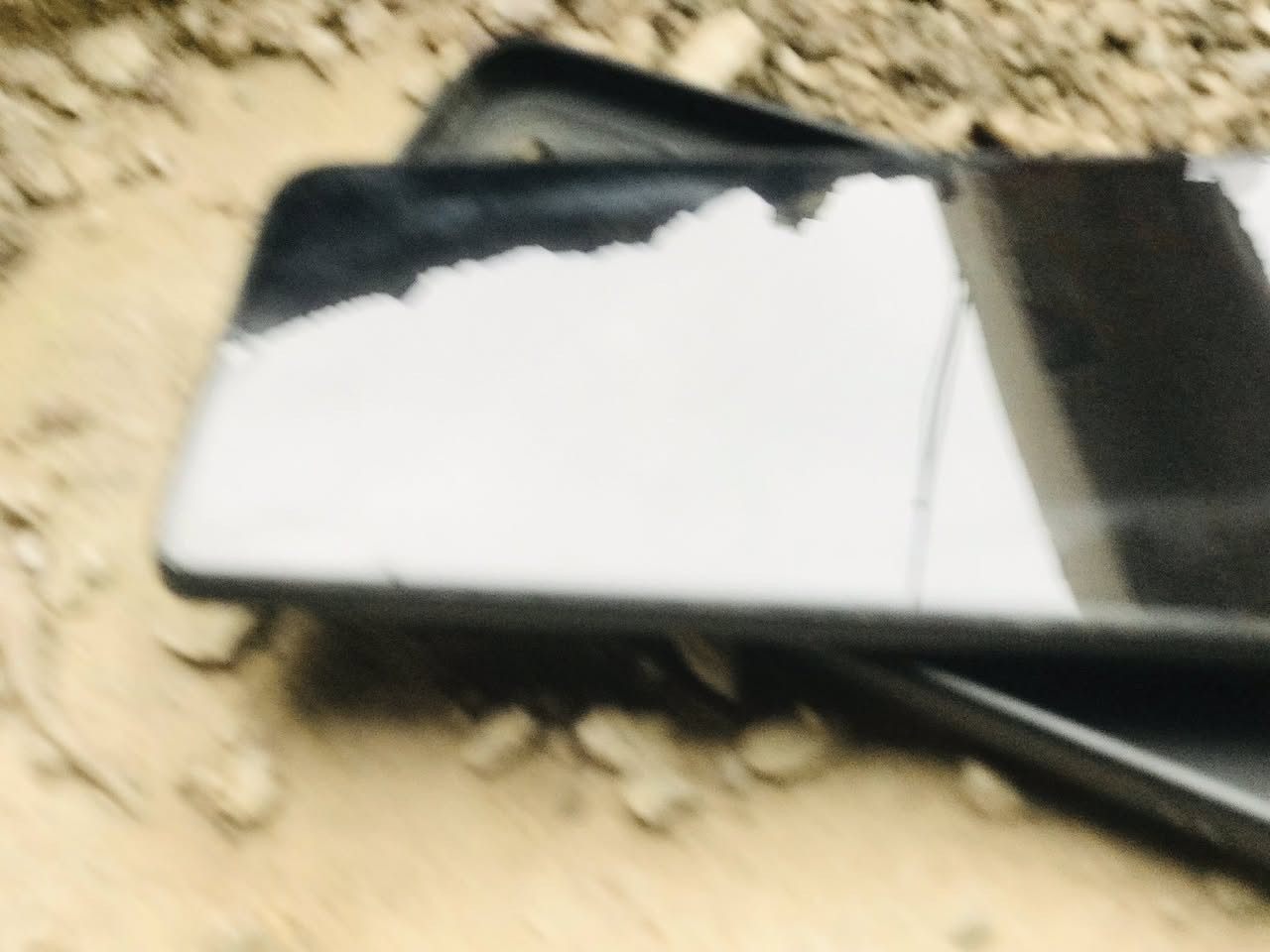 السلام عليكم
تلفون بوكهc40الجهاز ذاكره١٢٨
رام ١٦ ممفتوح نورمان شخط مابيه
مكفول من سماعه صوت مكفول من كلشي
للبيع فقط تكرار للبيع فقط السعر 65وبيهً 
مجال موقع موصل الاجانب الايمن الاصلاح 
الازرعي للتواصل هلا واتساب فقط ***********
