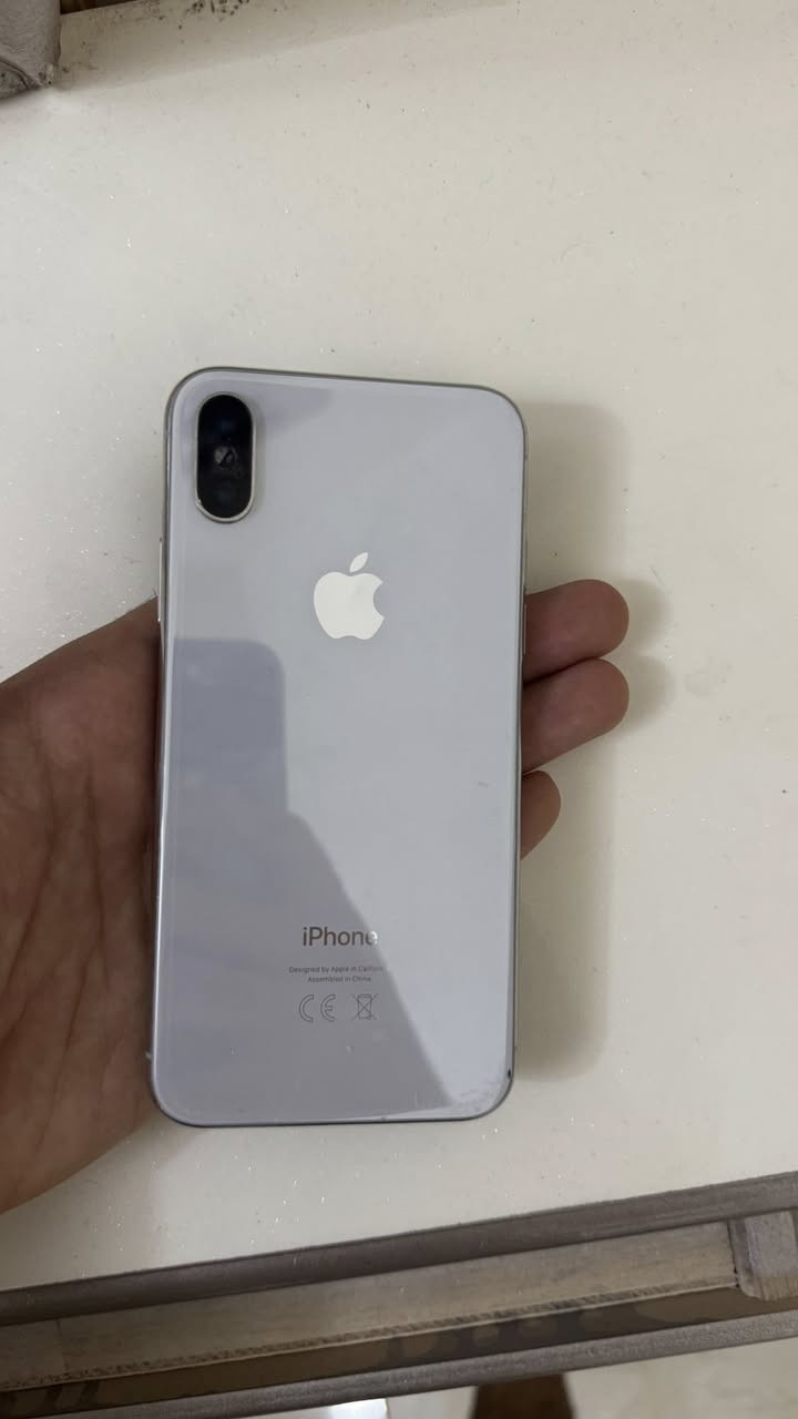 السلام عليكم
 
ايفون x ذاكرة ٦٤ للبيع الجهاز بي كم مشكلة الكامرة الخلفية تغوش والبصمة متشتغل والنت ميكنك الا قريب من الراوتر وكلهن تصليحهن ميكلف. الجهاز استعمال شخصي مو بالة او اوربي او معاد تدويرة. السعر 100 الف وبي مجال اذا شراي واذا مو شراي اعبر المنشور.


**إذا كنت صاحب هذا الإعلان وتريد حذفه لأي سبب، رجاءا أرسل رسالة إلى الدعم الفني**