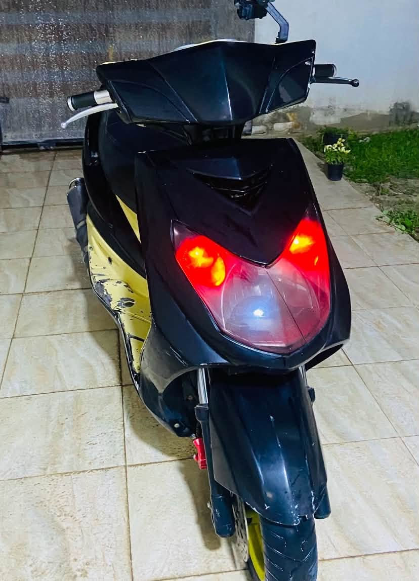 سلام عليكم سكنس فحل ياباني قبق نفخ داخل كريمي كفرات بلاديه مكينه خير من الله نوزل رياضي فيت بم رياضي وبيها سلف رياضي تعلاكه رياضي شرط شلعه ومعدل شك لكاع دراجه نكرة بكل وكت مكينه 58.5 مزودة صالنصه رياضي هاوون و الياف وموجود كاتم مالها 

عنوان كوت حيدريه 
للاستفسار خاص لو ***********
سعر 600 وبيها مجال حك جيه
