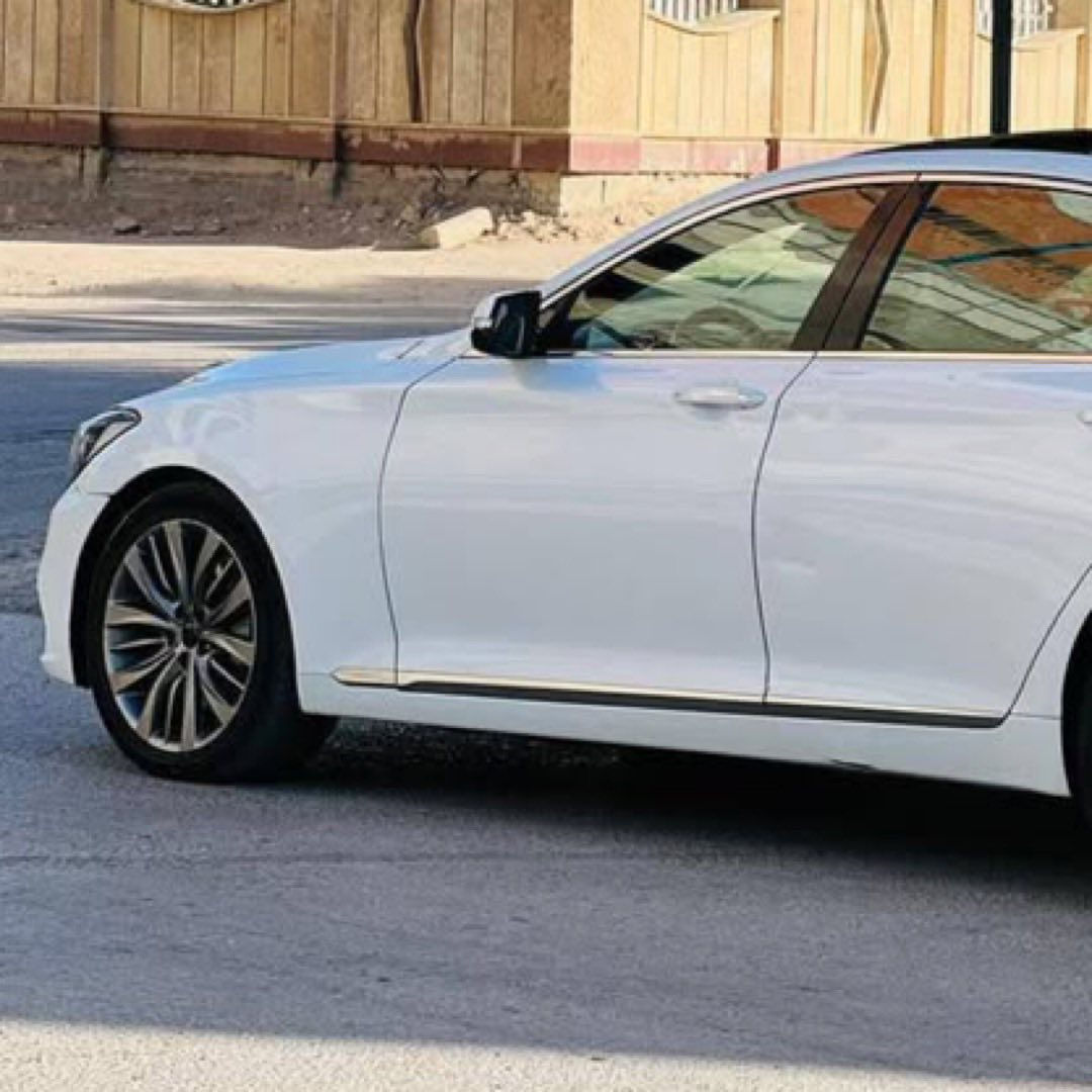 للبيع جينيسس ( 2015 ) 1/1
فول موصفات !!

وارد أمريكي صبغ بنيد وجاملغ 
وباب بدون دواخل والباقي كفالة عامة.

مواصفات فول
بانوراما
بصمة تشغيل
بصمة أبواب
كشنات جلد تدفئة وتبريد بالكشن
شفتات
ثلاث وضعيات قيادة
حساسات أمامية وخلفية
شاشة كبيرة
سياقة ذاتية
داخل بيجي
كشنات كهربائي
بردة خلفية
ستيرن كهربائي
مرايا شفط
رادار جانبي

مكينة وكير مكفولات
حدادية جديدة
تخم تاير جديد
تبريد شغال ثلج
رقم بغداد نكليزي
سنوية للـ 29 مشروع وطني
سيارة جديدة وجاهزة وما بيها أي نقص.

🟥 الـسـعـر لايك واكتب تعليق (1)

مكاني: كربلاء
للتواصل: ***********
