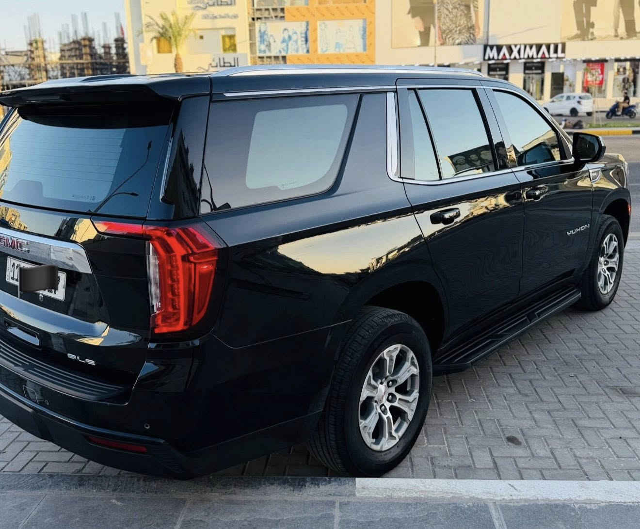 موديل 2024 
يوكن جمسي SLE  
خليجي وكاله المنصور 
كفاله عامه مغلفه PPF
رقم بغداد 
ماشيه 30 الف كيلو  
موصفات 
١- ثلاجه  دشبول دجتل 
٢-تشغيل عن بعد 
٣-اطفاء ذاتي 
٤-حساس امامي خلفي 
٥-رادار امامي جانبي 
٦-باب الخلفي كهرباء 
٧-كشنات كهرباء 
٨-تحديد مسار 
٩-وضعيه قياده 
السعر 525 
المكان البصره 
لاستفسار***********
