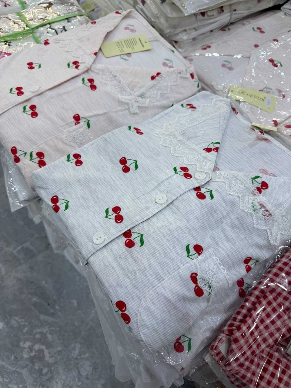 2 الوان بلدرزن 
بجايم العيد 😍😍😍
سعر ….125   الف

https://t.me/dayla99


**إذا كنت صاحب هذا الإعلان وتريد حذفه لأي سبب، رجاءا أرسل رسالة إلى الدعم الفني**