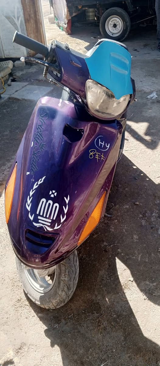 فراشة فحل للبيع اي نقص مابيها تجي تفحص تشتغل هندر واحد شرط كهربائيات كاملة باتري جديد لايت جديد يدات جدد ودكم كلها جدد جوزة جديدة كابريته جديد الأصلية ام قوطية الخضرة جوين جديد كفرات كاملة وسوادات كاملة تايرات جدد مبدلهن كلها دراجة تخبل عوزها فقط سلف عطلان وماكنيت هم يتبدل . 

السعر 400 وبيه مجال كلش قليل 
رقم ***********
