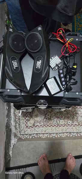 سماعات ماركه JBL اصلي اخوان لا تقليد ولا شي 
تتركب لل gs 1200 و 1250A
كامل غراضها وياها 

سعر 140$ 
متوفر توصيل 
***********
