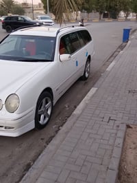 مرسيدس استيشن • ٢٠٠١ • محرك V6