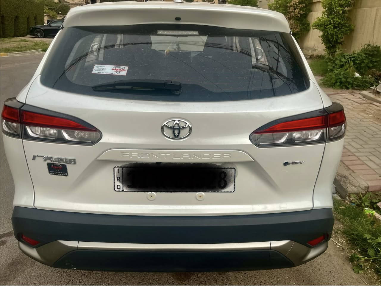 تويوتا فورنتلاندر S
الموديل: 2025
المحرك: 2000 هايبرد اقتصادي
الممشى: 16000 كيلو متر 
نظام تشغيل بصمة + دخول ذكي بدون مفتاح
• شاشة وسطية كبيرة تدعم Apple CarPlay / Android Autoلاسلكي 
• كامرة دوارة بلادي
• كشنات جلد وكشن السائق كهربائي
• فتحة سقف
• أنظمة أمان متطورة:
  • رادار أمامي 
  • نظام تنبيه الخروج عن المسار
  • مانع انزلاق + مانع انحدار
• نظام قيادة متعدد (عادي – اقتصادي – سبورت – هايبرد)
• إضاءة أمامية وخلفية LED بالكامل
• نظام تثبيت سرعة ذكي
• تكييف أوتوماتيكي مزدوج المناخ
•السياره رقم بغداد بأسمي مكفوله كفاله عامه 
مكانه بغداد السعر 28 مليون


**إذا كنت صاحب هذا الإعلان وتريد حذفه لأي سبب، رجاءا أرسل رسالة إلى الدعم الفني**