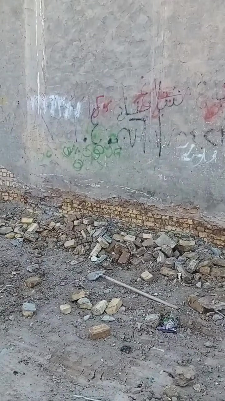 السلام عليكم كادر تفليش بيوت
 تصعيد تراب تنضيف بيوت
 صب بيوت ارضيه لبخ بتلوات 
دخول سبيس للبيت
 ابو علي ***********
