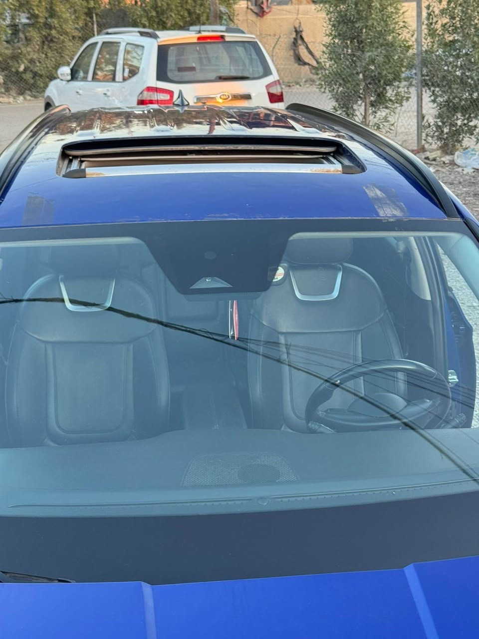 توسان امريكي 
موديل 22 
فول موصفات 
حادثهه بدون ايرباك 
بدون تبديل 
ماشية ٤٦ 
السعر ١٨٦
***********
