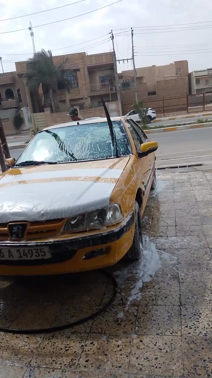 سلام عليكم ورحمه والله وبركاته 
اخوان سياره بيجو بارس 15 للبيع سياره ضربتهه بس جاملغ سياره رقم نكليزي هزه جديده سياره نصبتهه حلوه راعيهه موجود ويريد مداور سياره موجوده ناصريه مزكز  سياره حلوه وكامله 
رقم 
***********
