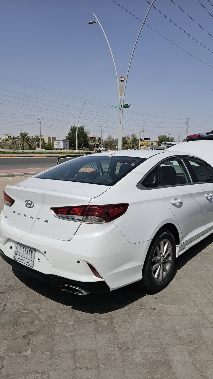 السلام عليكم سوناتا موديل ٢٠١٨ وارد امريكي حادث بنيد فقط والبقيه كلهه ليبل واحد بدون تبديل ايشي بيهه تشليع مكانات شوي ومرشوشه رقم واسط سنويه مامنتهيهه سياره جاهزة مكينه وكير وحداده وتبريد ثلج راعيهه بلبصرة تحويل ثاني يوم مواصفات اعتياديه معروفه تحكم ستيرن و٣ انضمه قياده ومانع انزلاق وشاشه وكاميرا دواره رادار جانبي ويل كب خليجي سياره كلش حلوه وجاهزه السعر ١١٧ العنوان بصرة شط العرب الهاتف ***********
