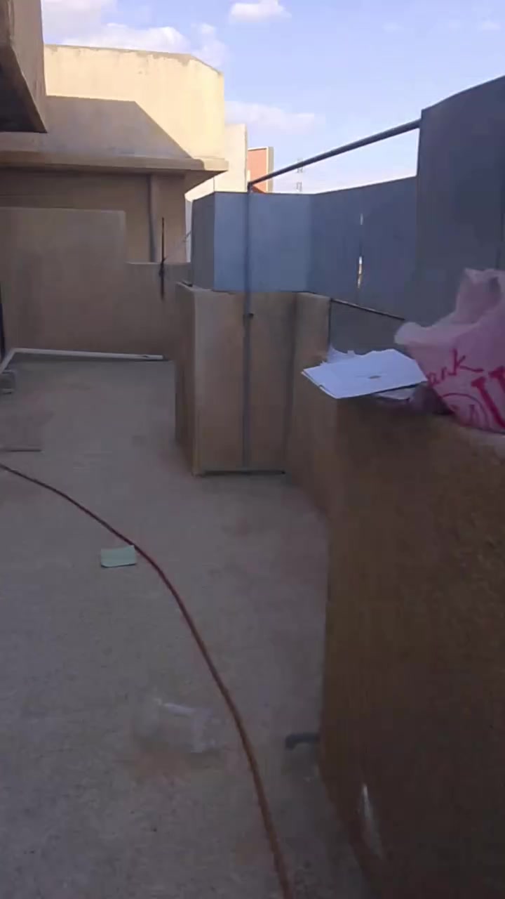 شقه للايجار 🔴
حي السكر 🔴
تتكون شقه من مطبخ وهول و 3 غرف +بيتونه
مساحة الشقه 300 متر . شقه قريبه عل اسواق سكر 
شارع تبليط عريض فرع هدوء . . . سعر الايجار 325 الف


**إذا كنت صاحب هذا الإعلان وتريد حذفه لأي سبب، رجاءا أرسل رسالة إلى الدعم الفني**