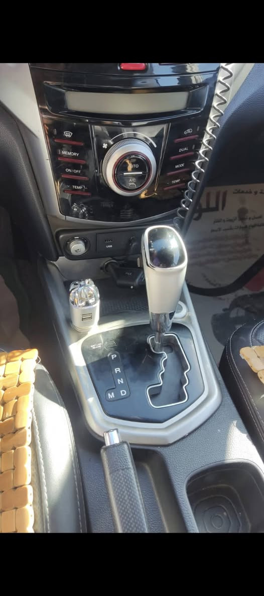 السلام عليكم..
#سانغ_يونغ_تيفولي موديل2016
رقم بغداد/ تحويل ثاني يوم
كوريا~مكينة كاززز(اقتصادية فووول)
شبه زيرو
فول مواصفات
شاشة تاب (كوري اصلي)
كير سبورت (6نمر للتسارع)
دخول ذكي 
مصابيح led(زينون)
بلوجكترات ضبابية led
كشافات نهارية
ويل كب 
ثلاث وضعيات قيادة  sport -normal-winter
فول تحكم ستيرن 
تدفئة تبريد_كشنات 4
مري كهربائية
اشاراة مري
حساسات امامية خلفية وجانبية
نظام أوامر صوتية

و بيها هواي مواصفات

للامانة سيارة كلش حلوة
و ناعمه
ومبين باقي التفاصيل بفحص السونار
"السيارة صناعه كوريااا "
#السعر 100$ وبيها مجال كلش قليل للشراي
***********
مكاني ناصرية 
#استخدام_شخصي__من_البيت_للدوام(فقط)
