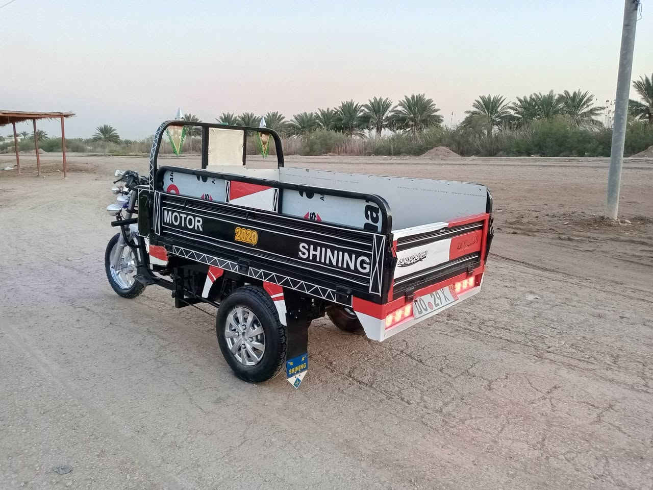 السلام عليكم ستوته للبيع موديل 20 محرك 20 اوراق اصولي كفاله عامه ستوته جاهزه سعر 1400 وبيها مجال المكان بابل الشوملي الرقم ***********
