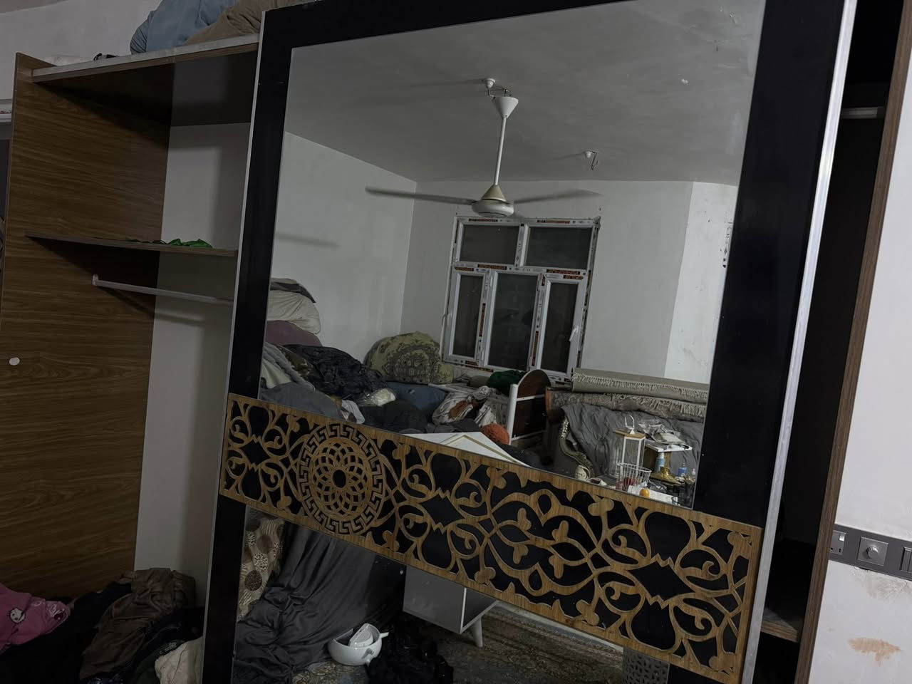 (اول ثلاث صور )غرفة نوم تركية ام النفر تتكون من چربايه نفرين وكنتور وميز تواليت نظيفة استعمال قليل

(الصور البقية )غرفة نوم نفرين تركية استعمال قليل
چربايه نفرين وكنتور وميز تواليت و ميزين ملحق للچربايه
 
بيع مستعجل بسبب بيع البيت 
اليريد اسعارهم يتفضل خاص ويتدلل

المكان كربلاء الحر


**إذا كنت صاحب هذا الإعلان وتريد حذفه لأي سبب، رجاءا أرسل رسالة إلى الدعم الفني**