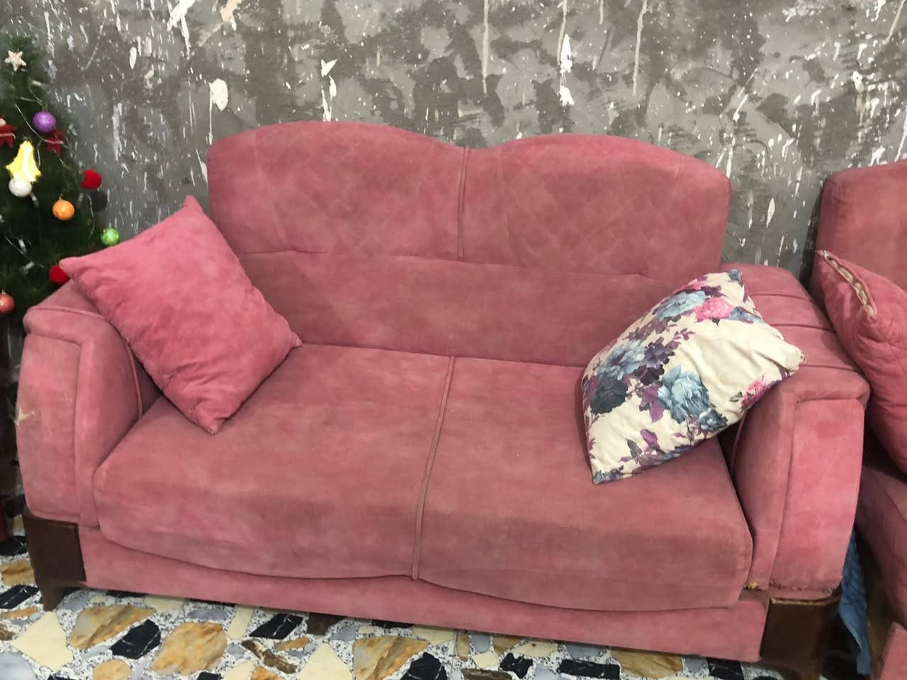 تخم ديوان تركي مستعمل سرير مخزن السعر 160

مكاني ابو غرغ سارع ابو خستاوي اني مكلف بل نشر فقط
***********
