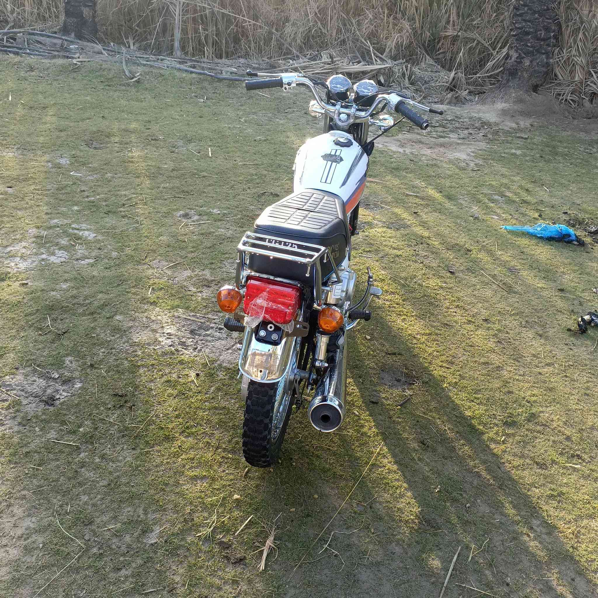 للبيع نامه اوراق اصولي وكيله حمودي العارضي مديل 2020 كله شغاله دبل اشاره رماش لايت زنون مكينه لا بخار ولا تنقيص السعر 750 وبيه مجال    ماعيزه برغي دراجه جديده   الستفسار ***********
