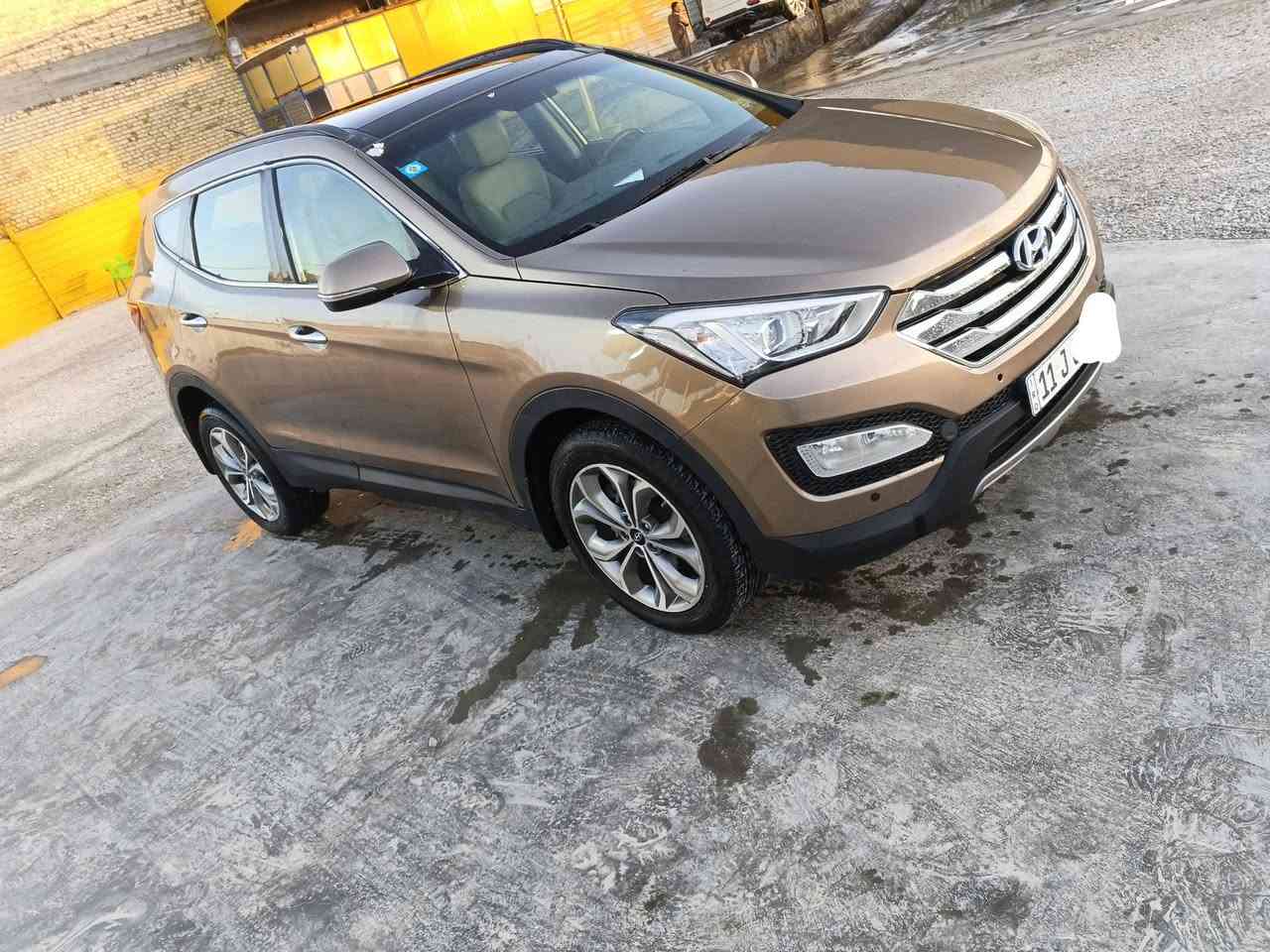 سلام عليكم اخواني سياره سنتافي موديل 2015 خليجي محرك 6 سلندر3,300 السياره 7 راكب بنراما فول مواصفات رقم بغداد بأسمي( نقل چقه ) السياره صار بيه حادث الجهه العكس السايق والصوره مال الحادث مع الصور وتبدل بيه البنيد والجاملغ وباب ولهذا السبب تم صبغ السياره صبغ عام فرن درجة اولى وعندي فيديو للسياره قبل التصليح وبعد التصليح  السعر 98 قفل الاستفسار *********** مكان سماوه
