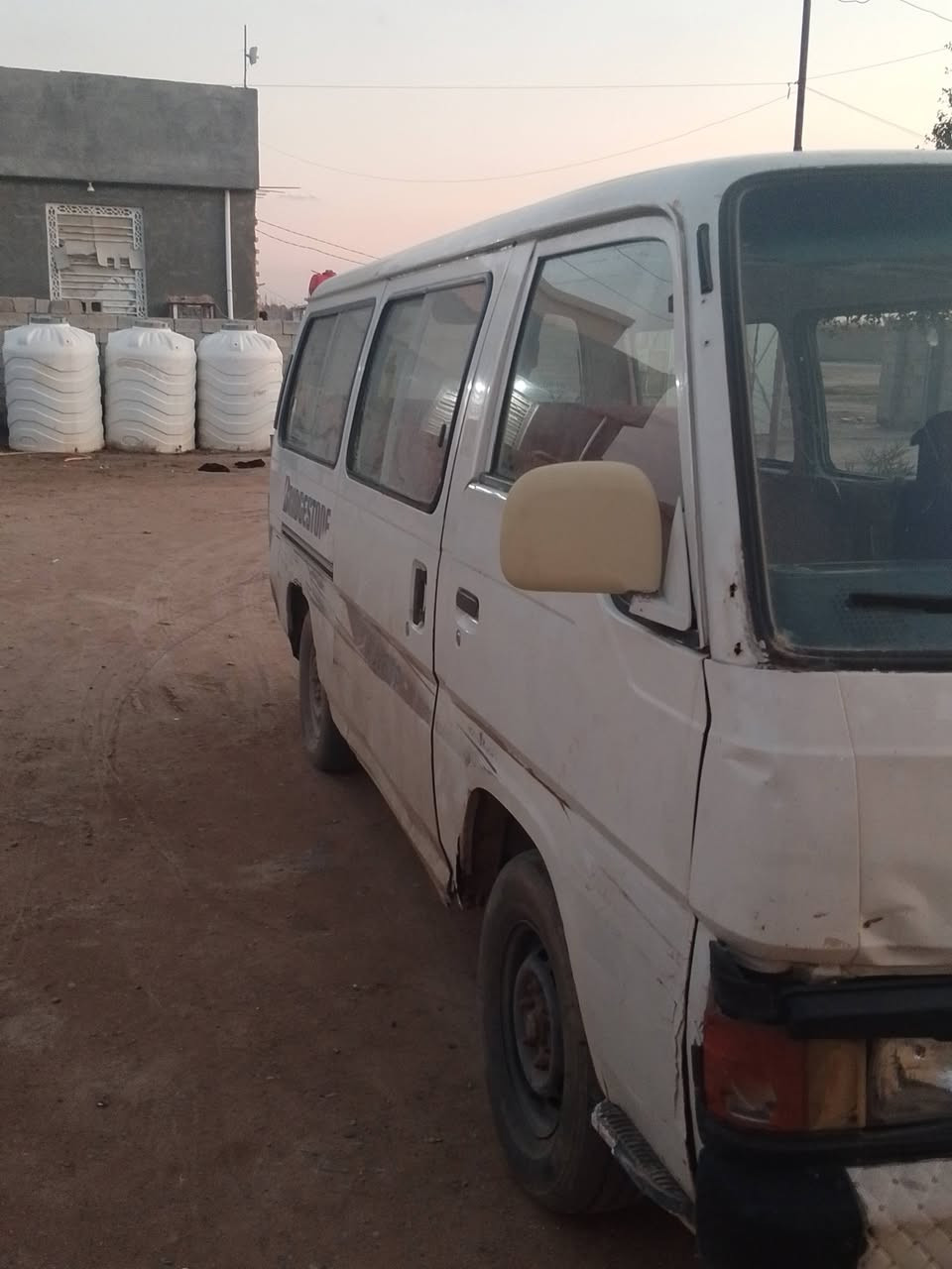 السلام عليكم كيا نيسان موديل 96 رقم بغداد هجره جير ومحرك بطه 2500سنويه أشهر 7 المكان بغداد الحسينيه السعر 25 وبيها مجال ***********//***********
