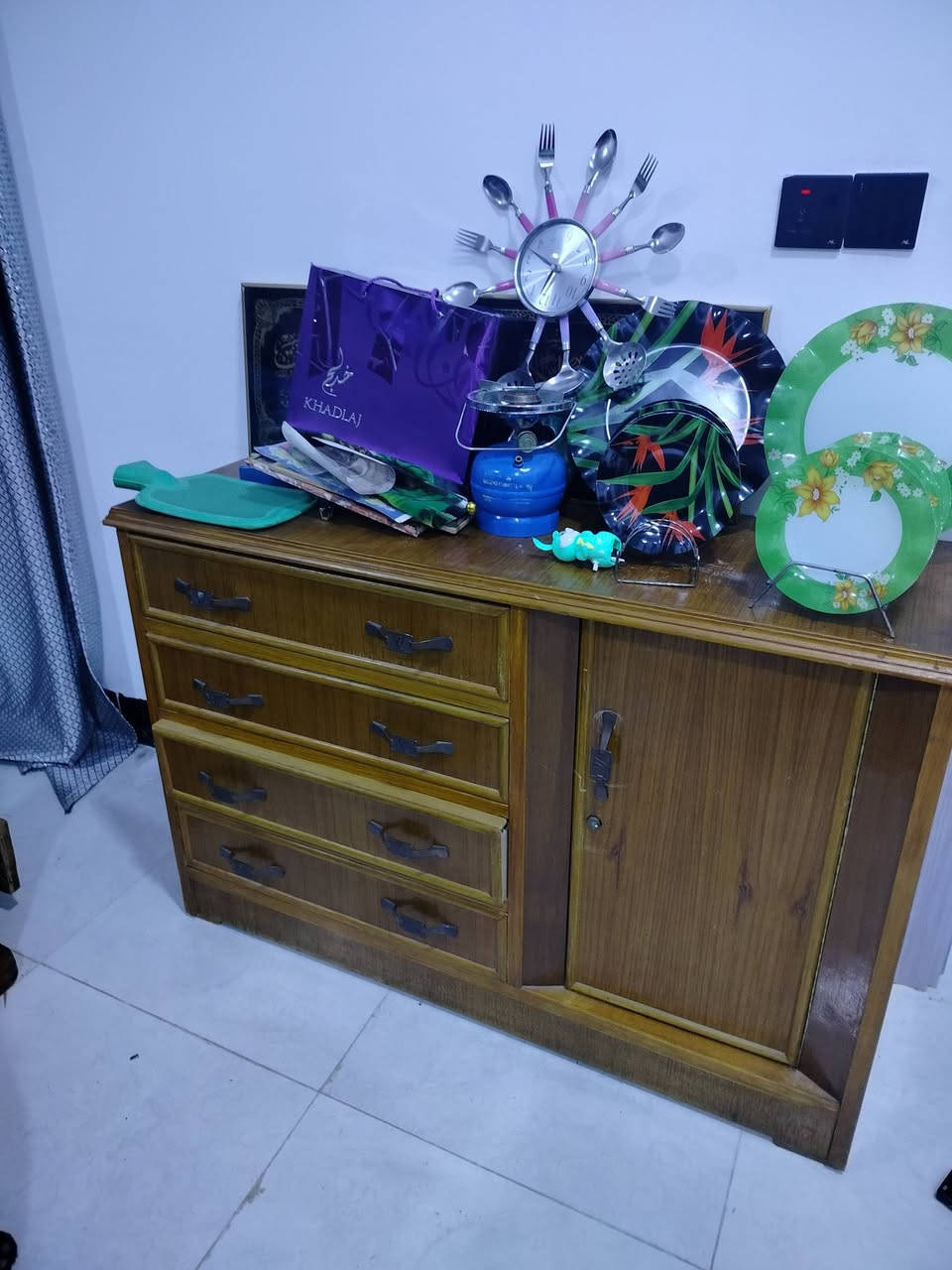 أغراض لبيع وخاصة غرفة نوم صاج درجة أولى ***********
