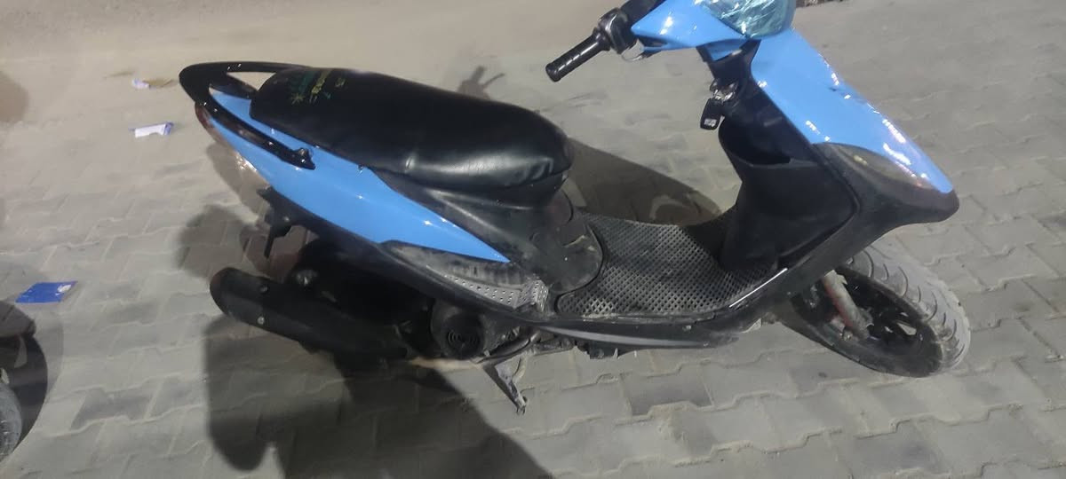 السلام عليكم دراجه عبله للبيع مكان البصره كفاله كفراته تجاري ماكينتها ما مفتوحه بلاد متواجد واتساب سعرها 700 ***********
