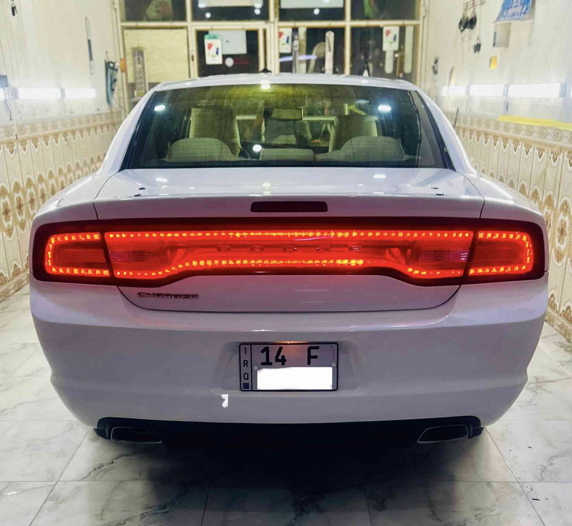 يا الله 
سلام عليكم 
دودج جارجر مديل 2013
رقم بصره سنويه جديده هزة جديده رقم جديد انكليزي تحويل ثاني يوم 
مواصفات شاشه كير عصا.كامره  مكينه 3600 V6 ويل 18 خليجي
(سياره كفاله عامه من ضربه وصبغ وفتح وتبديل )سياره كارتون جديده كلش حداده تخم تاير جاهزه مجهزه 
(مكان البصرة قضاء القرنه)
(سعر 180 بيها مجال قليل لشراي بدون كسران بل سعر الي مايعجبه منشور يعبره )
رقم هاتف/(واتساب او اتصل)
***********
