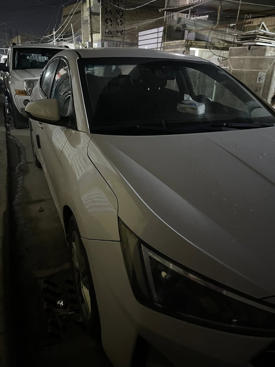 السلام عليكم 
للبيع النترا 2020 وارد امريكي لغود شواصي حوض كير ومحرك مكفولات 
كير AT 
موصفات
زنون منضومة كامله
تحديد مسار 
تحكم سرعه
شاشه عطل
تحكم استرين جهتن 
رادار امامي وجانبي وخلفي
مانع انصدام 
مانع انزلاق
كامره خلفيه 
السياره مصبوغه عام للجماليه حادثه صفحه السايق السعر 105 وبيه مجال حك الجيه 
العنوان بغداد
الرقم ***********
