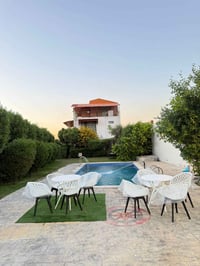 متوفر شاطئيه السبت مسائي 07770414349