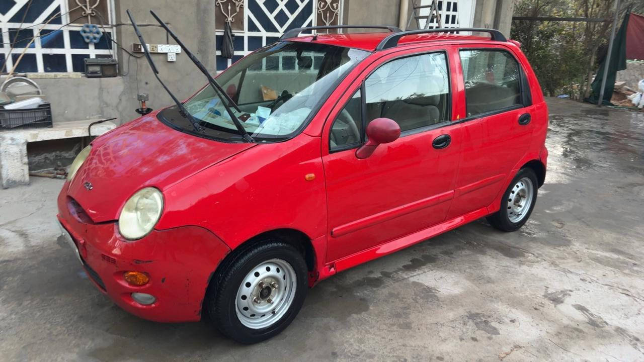 سياره كيو كيو كير عادي فقط باب السائق مبدل سياره جاهزه من كلشي كير مكينه تبريد كير ومكينه عل شرط تبريد عل شرط تخم تاير دواخل بيجي سماعات بريد رقم نجف بسمي مكاني نجف كوفه سياره لا تطلع ولا تطب مال بيت سعرها ٢٧ وبيها مجال بسيط حك الجيه 
***********
