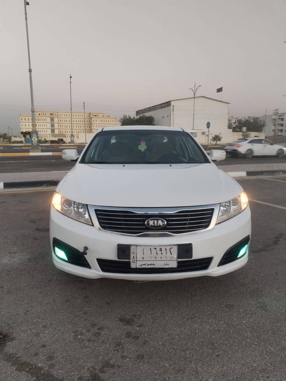سلام عليكم وبتمه خليجي موديل 2010 بيه جاملغ فقط بدون دواخل والباب بي بارد سياره فول تحكمات تحكم ستيرن جيهتين فتحه شاير مري مري شفط حساسات مكينه 2000 سياره جديده جاهزه ماعيزه كلشي احله من الصوره بسمي رقم بابل السعر 113وبيه مجال حك الجيه مكاني كربلاء ((***********))***********
