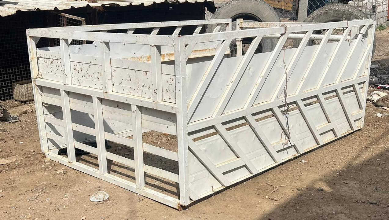 سلام عليكم 
محجر بيكم خمسه جنكال للبيع الحديد الثقيل شغل درجه اولالى مكاني واسط الزبيديهڜ 
***********
