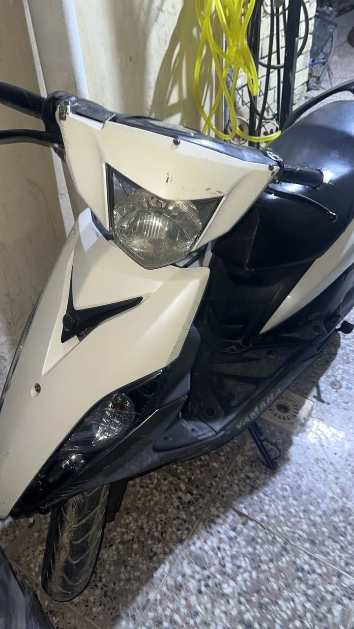 سلام عليكم للبيع ماكس ZR الدراجه نضيفه وبيه تعديلات بسيطه كلش ومناقصه كل شي اخذته قبل 5 سنين رمبه ولحد هسه يلا راح ابيعه لان ماحتاجه  رقمي ***********
600 الف
