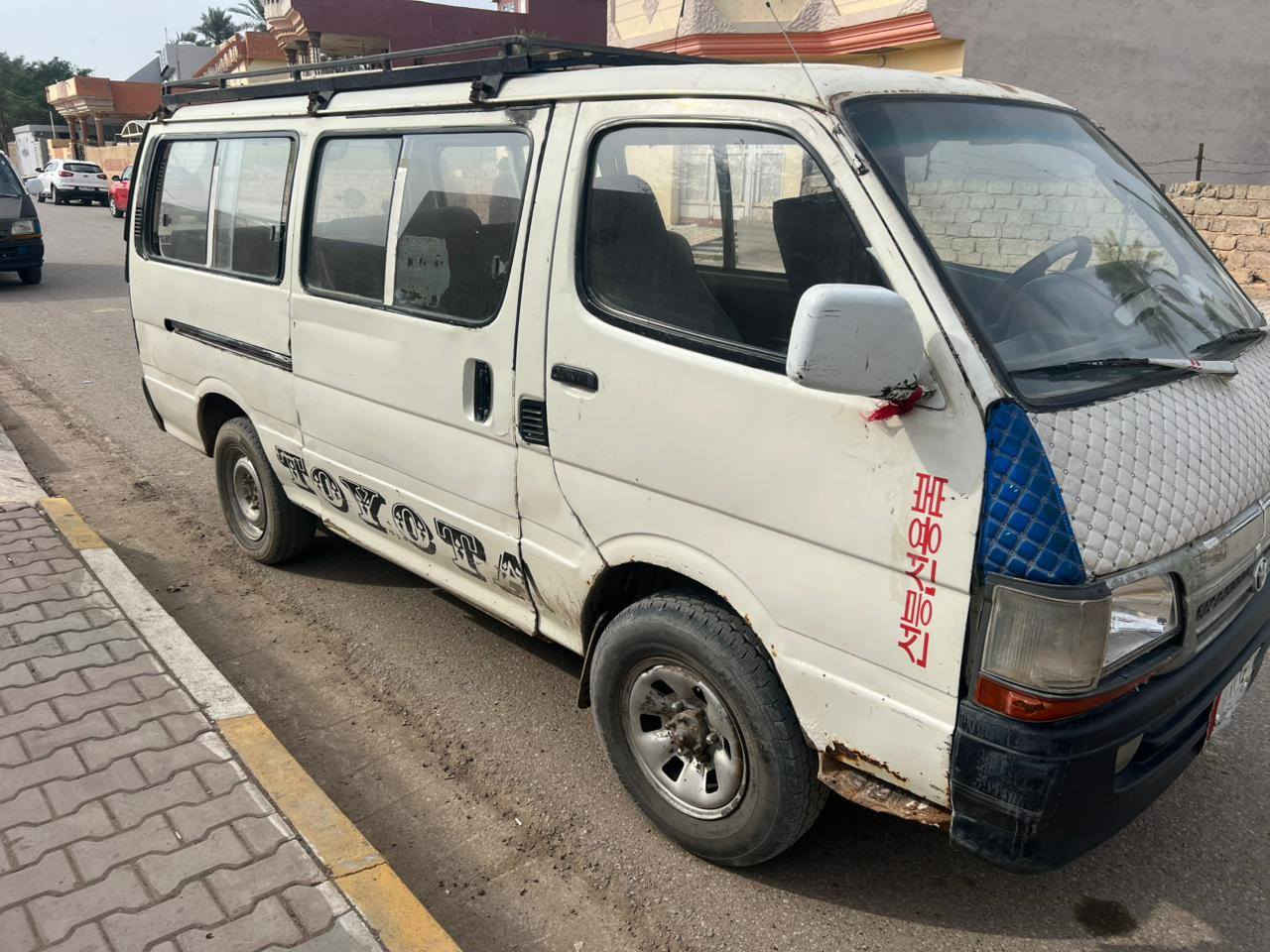 سلام عليكم سياره بوز البيع ١٤ نفر مكينه ونجي رقم ألماني سياره خير من الله دخل نضيف سياره جاهزه ولا كشر كدمكم مكينه بيهه صرف موديل ٩٢ سنويه اله سته وعشرين تحويل ثاني يوم مصفره هيعه وقرمات مكان ديالى شهربان رقم ***********
