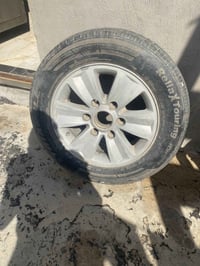 ويل وتاير مال جنبي  تاير جديد فوك النص عمر مكاني بغداد زعفرانيه سعره ٤...