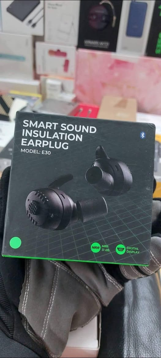 السلام عليكم
سماعه عزل ضوضاء
الي يفيده ينطي سعر طيب وبالعافيه


**إذا كنت صاحب هذا الإعلان وتريد حذفه لأي سبب، رجاءا أرسل رسالة إلى الدعم الفني**