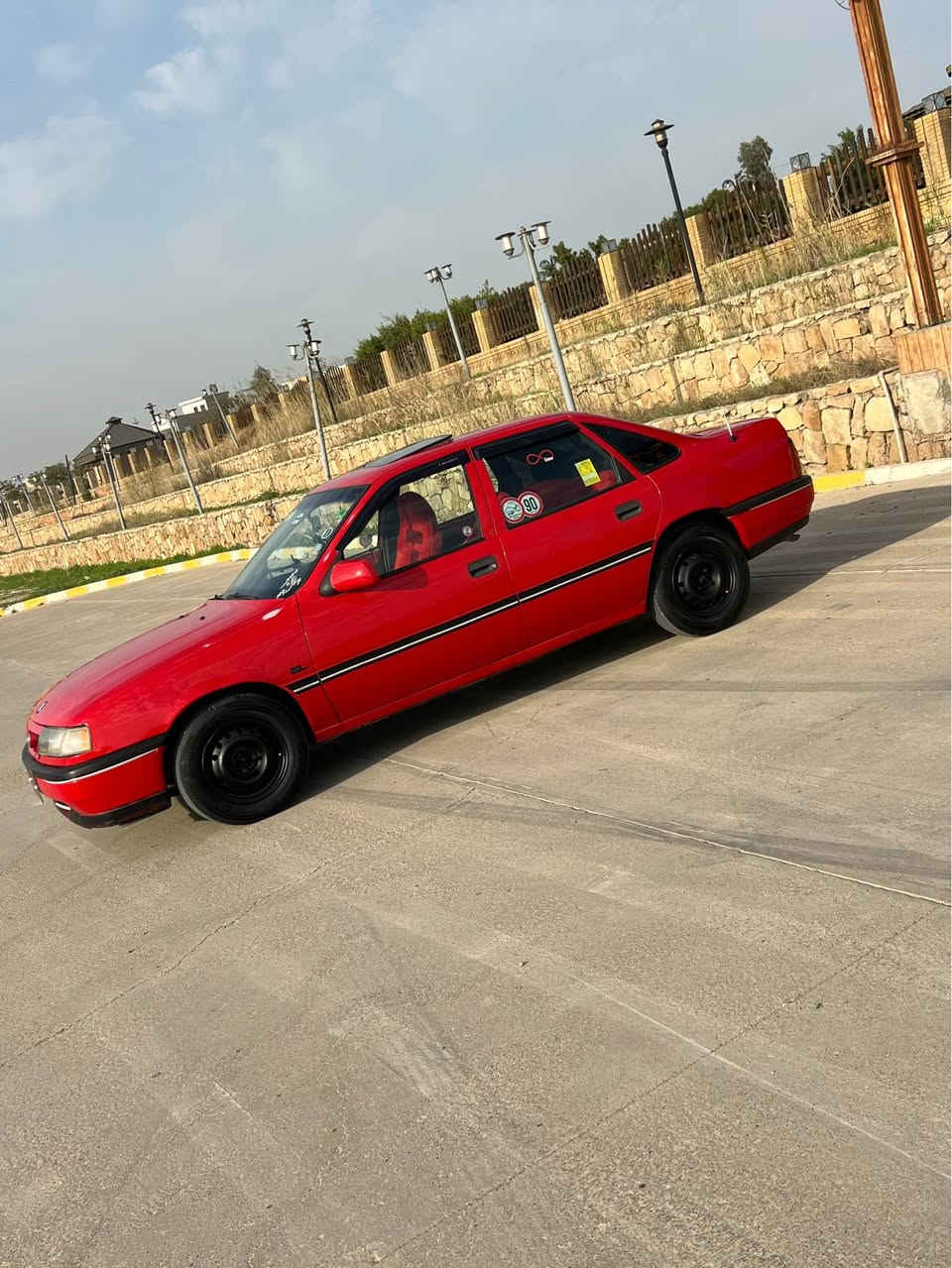 ئؤپل فكترا موديل1992حجم18گيرو محرك شرت سياره بدون ضرر بيها قتع تين سبوغ بدون دواخل بدون معجون بدون خياس سنويه جديد لحد2029شرتت تحويل بيها كوبون بنزين سياره مابي نقص سعر(44)بيها مجال بسيت ***********مكاني كركووك كركوك, العراق
