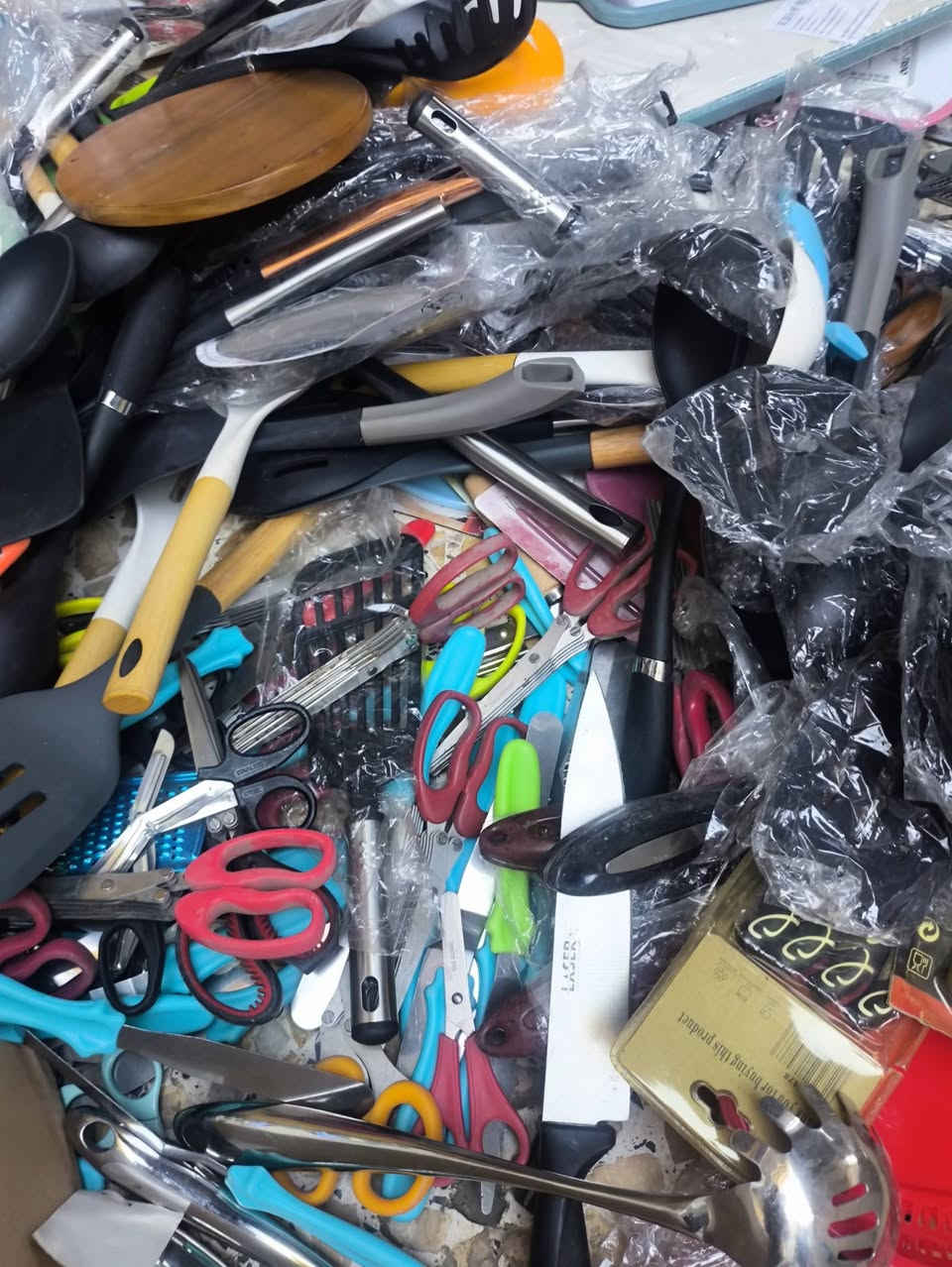 السلام عليكم متوفر عندي مطبخي سعر الكيلو 2ونص وهذ نموذج كارتونتين واليريد النموذج هم انطيهن عادي خير من الله


**إذا كنت صاحب هذا الإعلان وتريد حذفه لأي سبب، رجاءا أرسل رسالة إلى الدعم الفني**