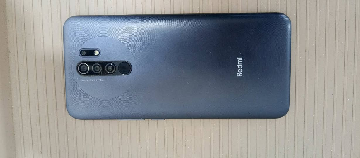 📱 للبيع Redmi 9 (4GB RAM / 64GB ROM)
✅ رام 4 جيجابايت + ذاكرة 64 جيجابايت.
✅ الجهاز نظيف جدًا ويعمل بكفاءة 100%.
✅ بطارية قوية 5020mAh تدوم لفترة طويلة.
✅ شاشة FHD+ بحجم 6.53 بوصة.
✅ بصمة سريعة وكاميرات ممتازة للاستخدام اليومي.
✅ مناسب للدراسة، والعمل، والألعاب الخفيفة.
✅ الفحص بأي محل قبل الشراء.
💰 السعر: 90


**إذا كنت صاحب هذا الإعلان وتريد حذفه لأي سبب، رجاءا أرسل رسالة إلى الدعم الفني**