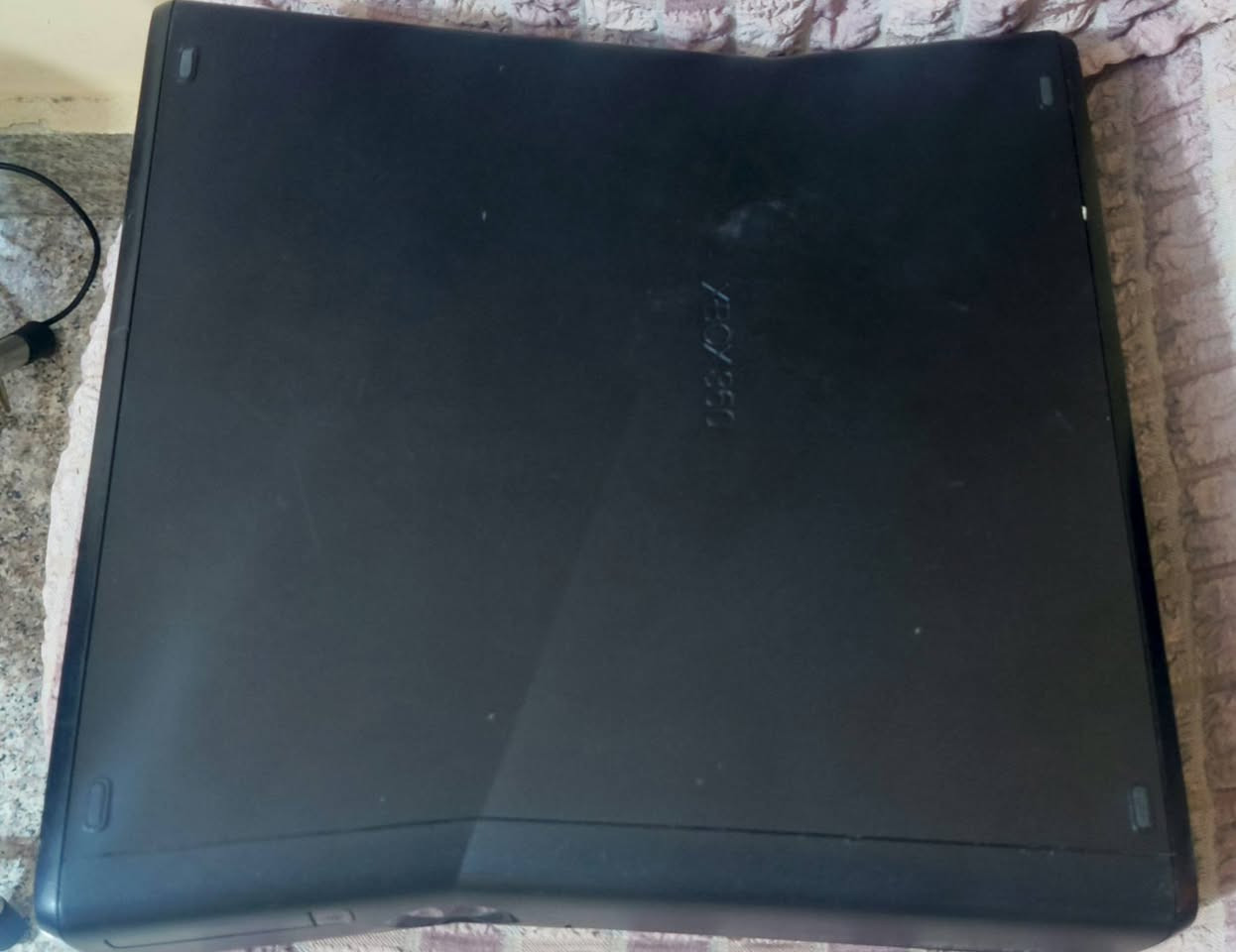 إكس بوكس 360 سلم 
مهكر بي بل 100 لعبه كامل ملحقات جوستك 1 نضافه 100/90 نسخه المس 
السعر 120 و بي مجال يوجد توصيل لكل محافظات العراق ***********
