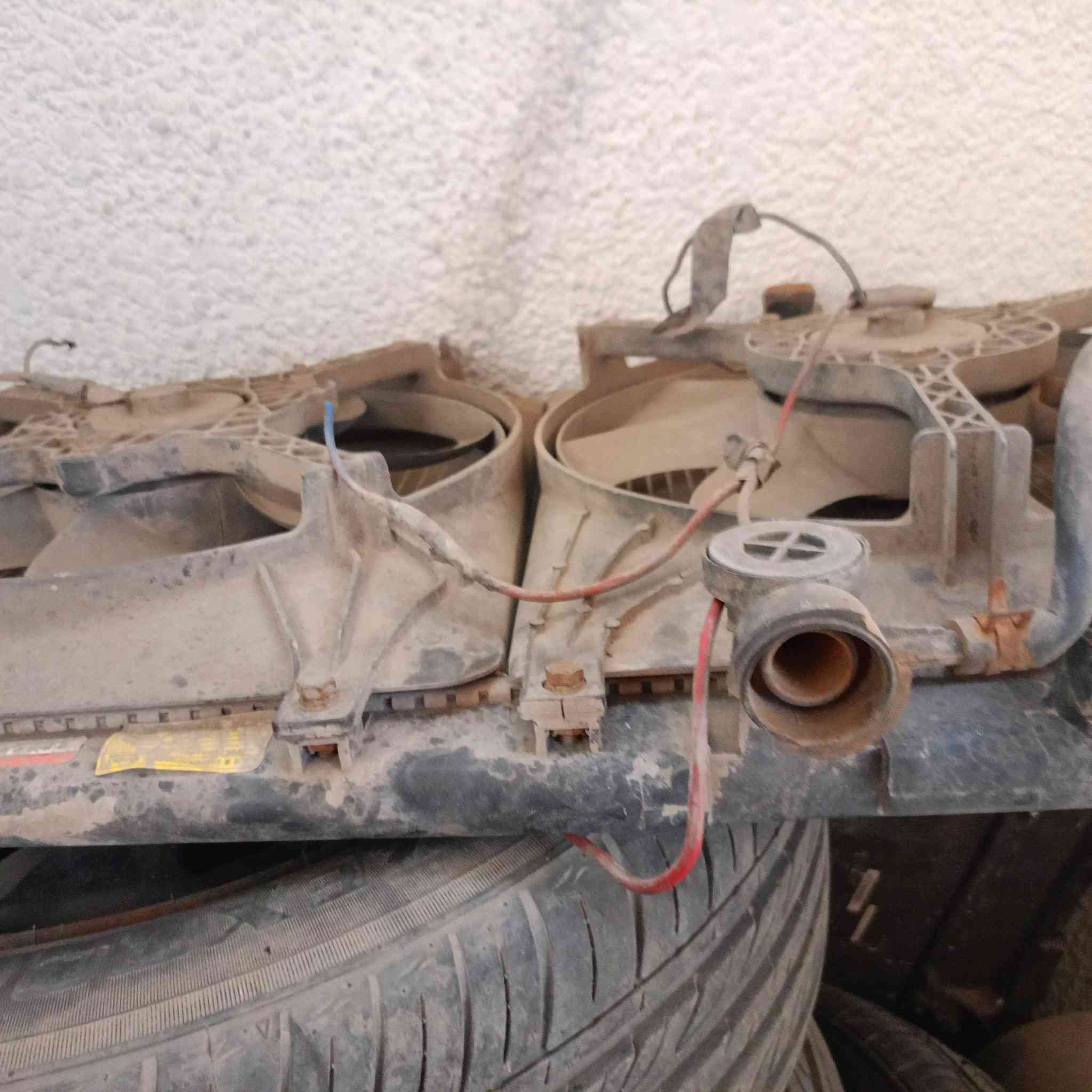 السلام عليكم اغراض سي كي للبيع مكينه نظيفه ضمان طائرات اعنبار صطاب اكسل راديتر مع البنكات ضفيره عنوان بغداد ***********
