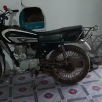 دراجه اربع كير موديل 2017 كلك مكفواله من كلشي دراجه مكينه جديده وناعمه...