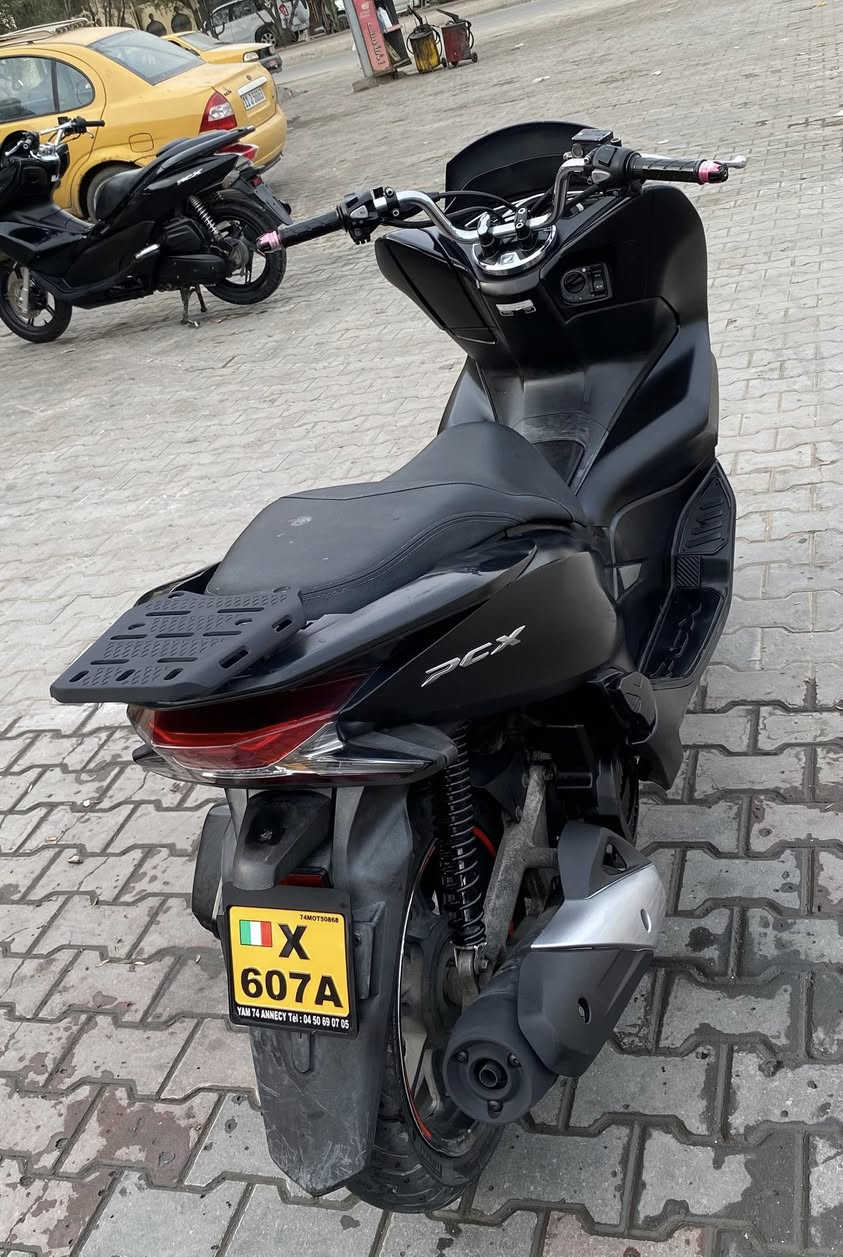 للبيع pcx جيل ثالث
وارد كوري نظيفه و مكفوله
شرط تاخذها من باب البيت
ماشيه 32 ألف السعر 12$
المكان بغداد مدينه الصدر 
***********
