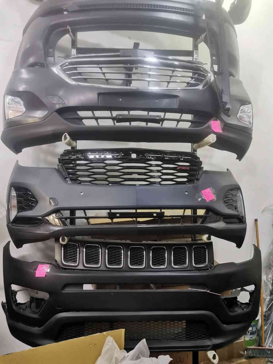 سنتر الأمريكي لقطع غيار السيارات الأمريكيه ميسان قطاع 28 قرب محطة الوقود مقابل شارع البتيره يوحد توصيل لجميع المحافظات..***********
