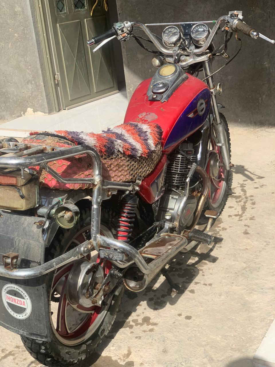 سلام عليكم جونده مديل 15 اوراق اصولي مكفوله  سعر 400وبيهً مجال مكاني حله مسيب ***********
