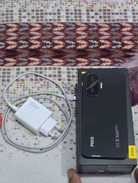 جهاز بوكو نظافه 99% مشحون 57 مره حاله البطاريه 100% عنواني بغداد مدينه...