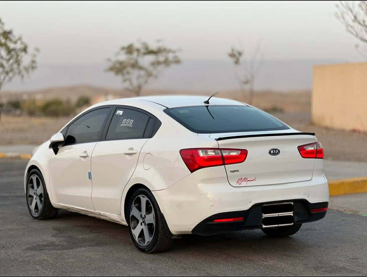 کیا ریو، سەیارەکی جوان و پاک ماڵی دۆست سۆنەرەکەی دانراوە، 160هەزار km ڕۆشتووە، گێڕ و مەکینە و عەتەڵات بەشەرت تەحویل بەشەرت، سعری 110 و مەجالێکی برایانە.
*********** ، ڕەحمەت لێبێ مشتەری نی سەرمان مەئێشێنە. كالار, السليمانية
