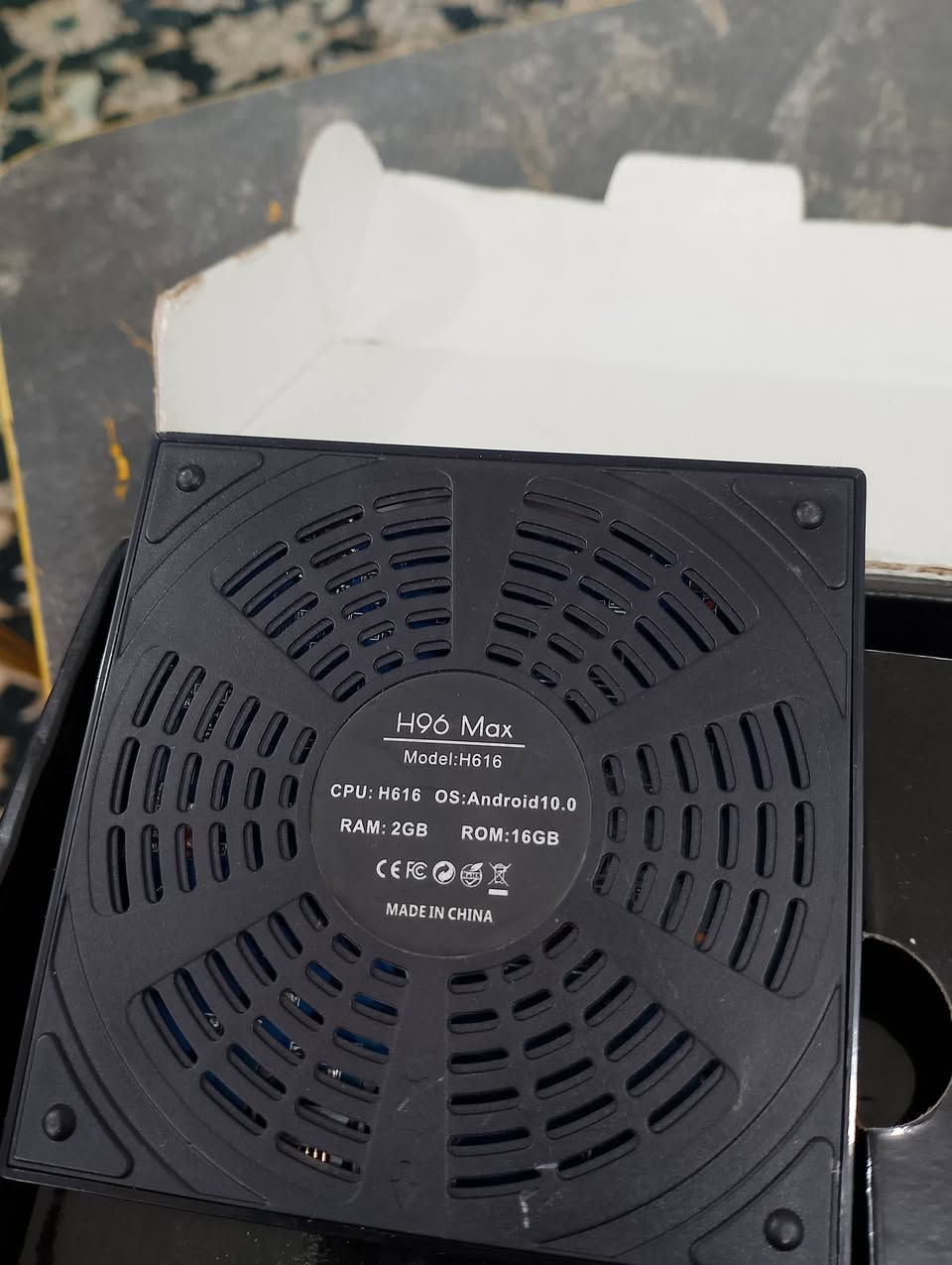 📺 حوّل تلفزيونك العادي إلى سينما ذكية مع جهاز H96 Max الأقوى! ✨
هل ترغب بمشاهدة أحدث الأفلام والمسلسلات بجودة خيالية؟ 🎬 هل تريد يوتيوب ونتفليكس وتطبيقاتك المفضلة على شاشة كبيرة وبكل سهولة؟ جهاز H96 Max (H616) هو بوابتك لعالم الترفيه اللامتناهي! 🚀
🔥 لماذا تختار هذا الجهاز؟
دقة خيالية: يدعم جودة تصل إلى 6K Ultra HD لتفاصيل صورة مذهلة وألوان واقعية جداً 🌈.
أداء صاروخي: معالج H616 القوي يضمن لك سلاسة تامة في التنقل بين التطبيقات وبدون أي تعليق ⚡.
عالم من التطبيقات: يعمل بنظام أندرويد، يعني كل تطبيقاتك المفضلة (يوتيوب، فيسبوك، ألعاب) صارت على تلفزيونك 📱.
اتصال فائق السرعة: يدعم WiFi ثنائي النطاق (2.4G/5G) لبث مباشر وسلس بدون تقطيع 📶.
مشاركة ذكية: اعرض شاشة موبايلك مباشرة على التلفزيون بلمسة واحدة 📲➡️📺.
📦 محتويات الصندوق:
جهاز H96 Max الأنيق 🖤.
ريموت كنترول للتحكم عن بعد 🎮.
كابل HDMI الأصلي + محول الطاقة 🔌.
🚚 خدمة التوصيل متوفرة الآن! 🇮🇶
لا تشيل هم المسافة، وين ما تكون إحنا نوصلك! 🏠
✅ توصيل سريع وآمن لجميع محافظات العراق الحبيب ✨.
لا تدع المتعة تفوتك! الجهاز بحالة ممتازة وجاهز ليمنحك ولعائلتك تجربة ترفيهية لا تُنسى 🍿🔥.
📞 للحجز والاستفسار راسلنا مباشرة على الخاص 📩


**إذا كنت صاحب هذا الإعلان وتريد حذفه لأي سبب، رجاءا أرسل رسالة إلى الدعم الفني**