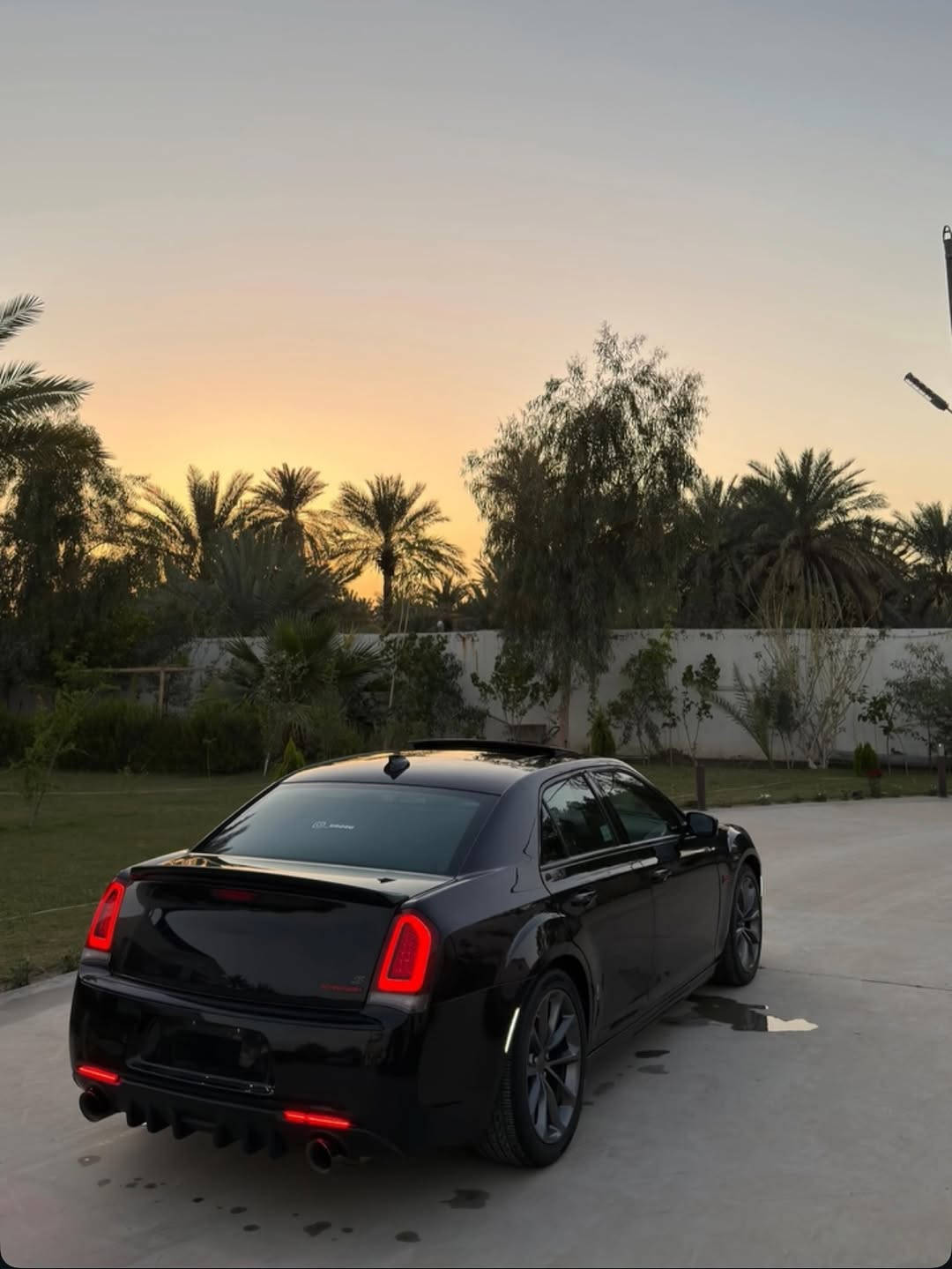 @iq_car_v8 السلام عليكم

اوباما 2018 محرك 8 سلندر 5.7

موديل : 2018 اصل

8 سلندر 5.7

ماشية 110 كيلو

وارد امريكي (حادثها دعاميه من امريكا فقط ) + بارد بسيط بين البابين جهه الراكب 

ألون اسود 

فول مواصفات عدة الرادار

المواصفات :

بانوراما 
بصمه 
شاشه
رادار جانبي
نقطة عمياء
كشن خزن 
كشن تدفئة تبريد 
كشن خلفي تدفئه 
ستيرن تدفئة 
ستيرن كهرباء 
مري قلاب 
شاشه كار بلي 
تحكم ستيرن 
بك لايت لد 
لد امامي عدسه داينمك متحرك 
دمام بل جنطة
شفتات ستيرن 
بجم  عريض دبل لحية 
سستم صوت alpine 
برده كهرباء

الاضافات:
اويل كاج كان
ويل srt 
شوته رياضي
اكزوز كامل
بوابات اكزوز
دفيوزر خلفي
دمام
بلكات ريسنك
ادامه كامله للمحرك
فجوج بريك 6

رقم سليمانيه مميز بأسمي تحويل ثاني يوم عليها

مكان السيارة : الديوانية /

باقي التفاصيل راسل الحسابات @iq_car_v8 @gi.scat  او راسل الرقم 

: ***********
