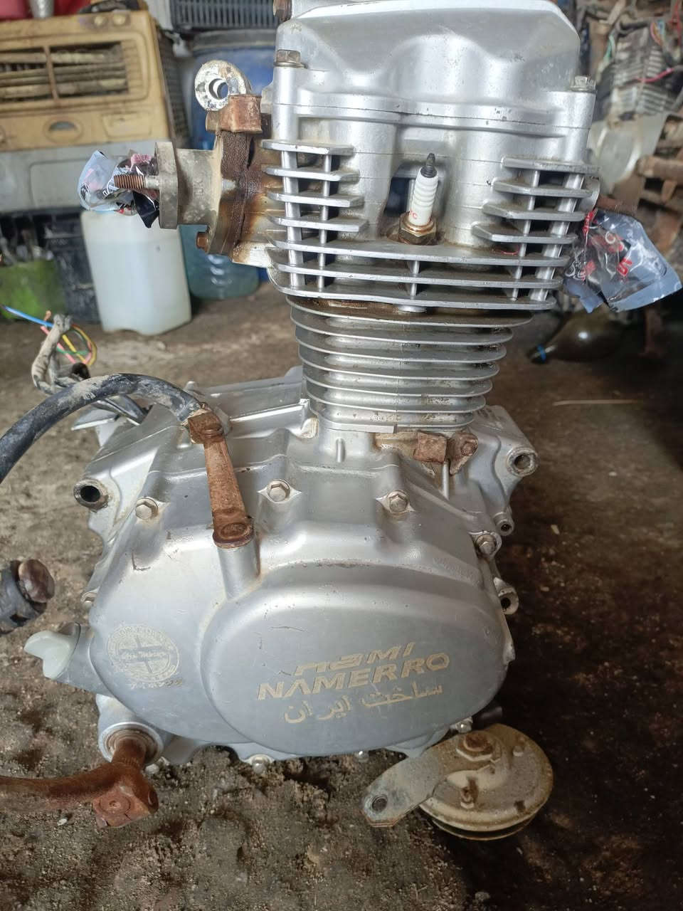 السلام عليكم شباب محرك سيجنامه للبيع شغال شاطئ الفحص وكان البصره الهارثه وهذا رقمي ***********👈***********
