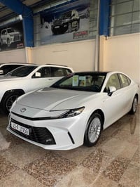 كامري LE • هايبرد • ٨٠٠ كم