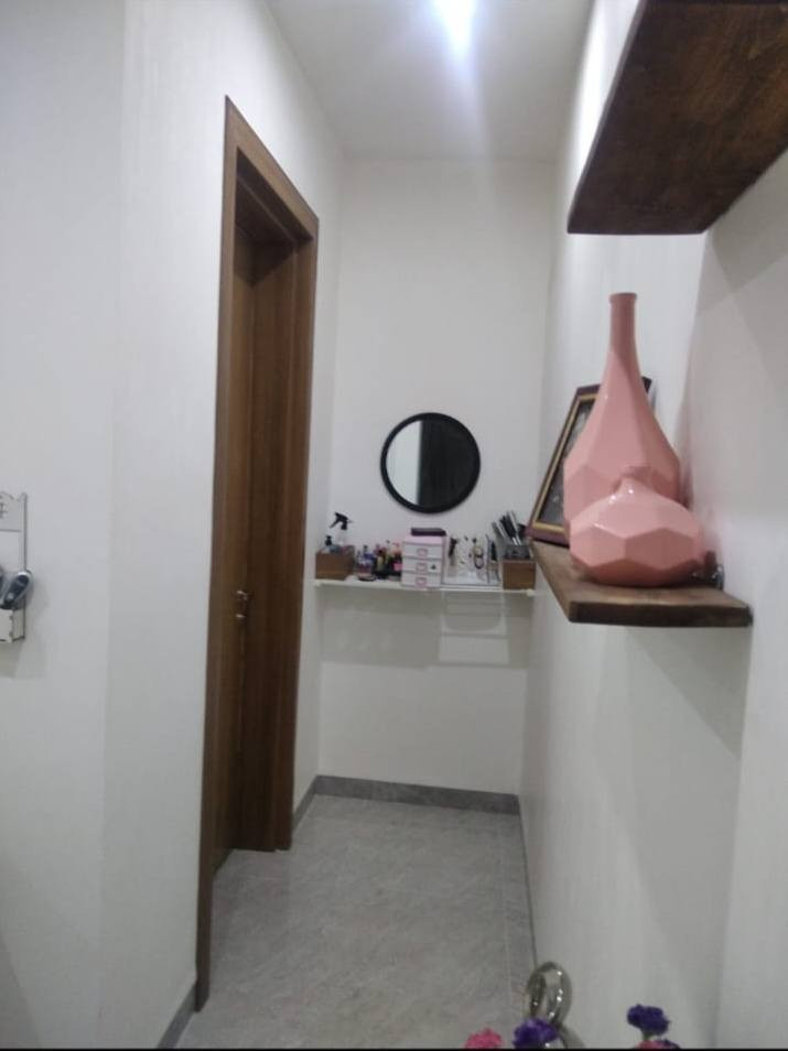 دار للبيع في حي الجهاد الامانة شارع عرض ١٥ متر مع رصيف ٤ متر المساحة ١١٠ متر طابو صرف بناء حديث منفصل نقص واجه فقط للاستفسار ***********
